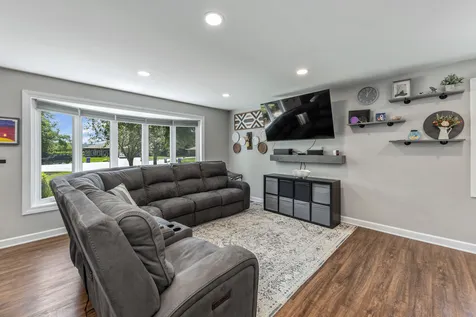 2422 Chippewa Court Lisle IL 60532