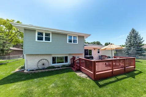 2422 Chippewa Court Lisle IL 60532