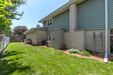 2422 Chippewa Court Lisle IL 60532