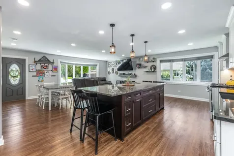 2422 Chippewa Court Lisle IL 60532