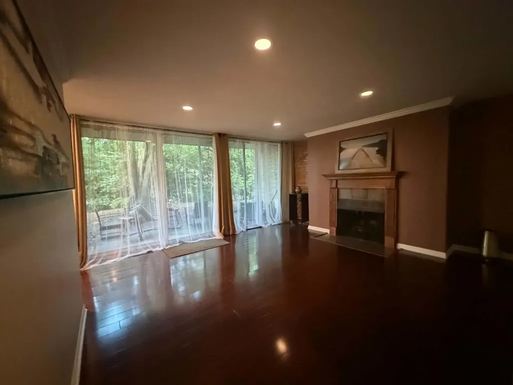 6023 Forest View Road Lisle IL 60532