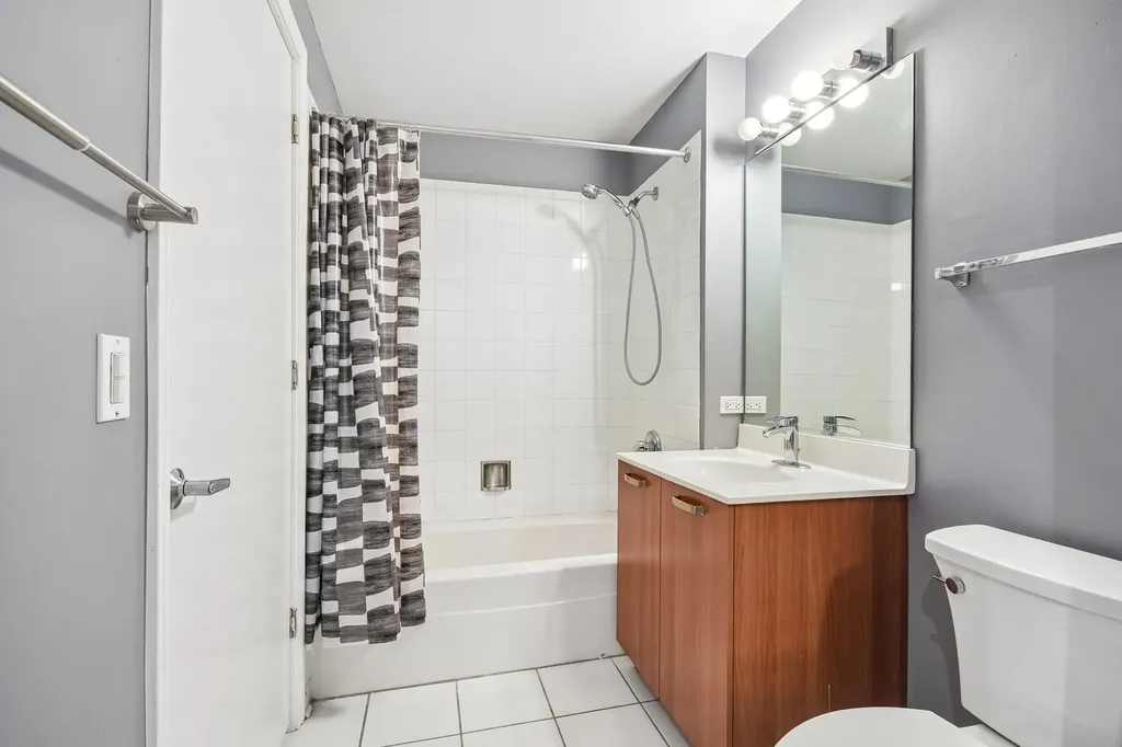 212 East Cullerton Street Chicago IL 60616
