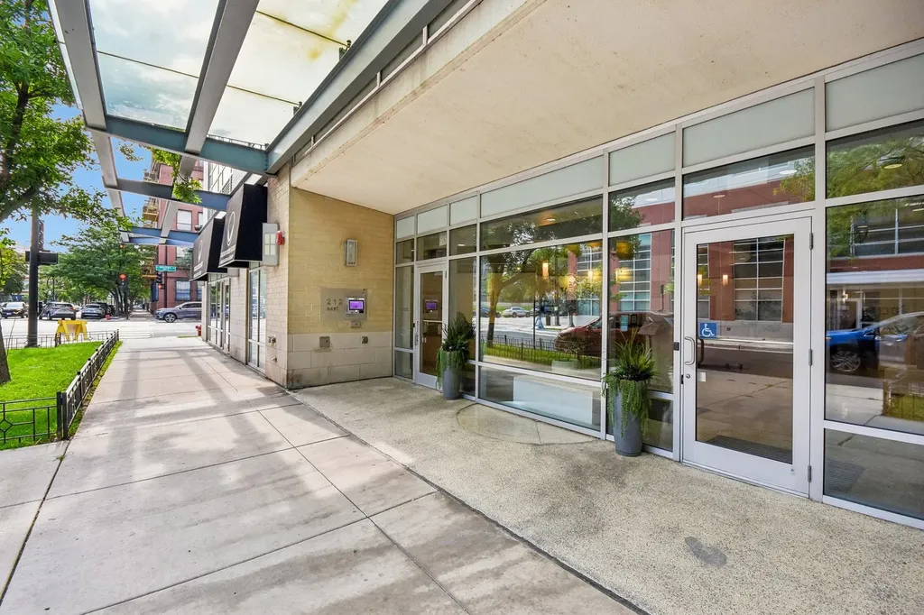 212 East Cullerton Street Chicago IL 60616