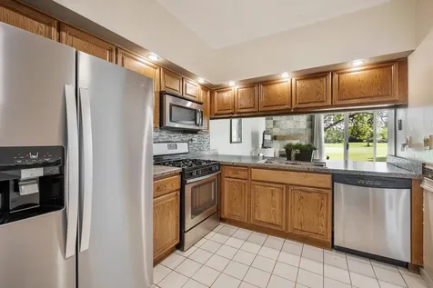 121 Golfview Drive Glendale Heights IL 60139