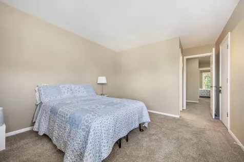 121 Golfview Drive Glendale Heights IL 60139