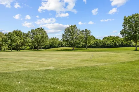 121 Golfview Drive Glendale Heights IL 60139
