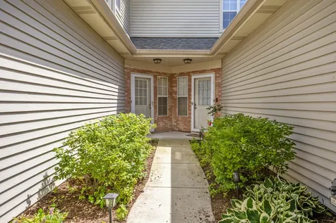 121 Golfview Drive Glendale Heights IL 60139