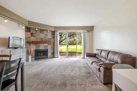 121 Golfview Drive Glendale Heights IL 60139
