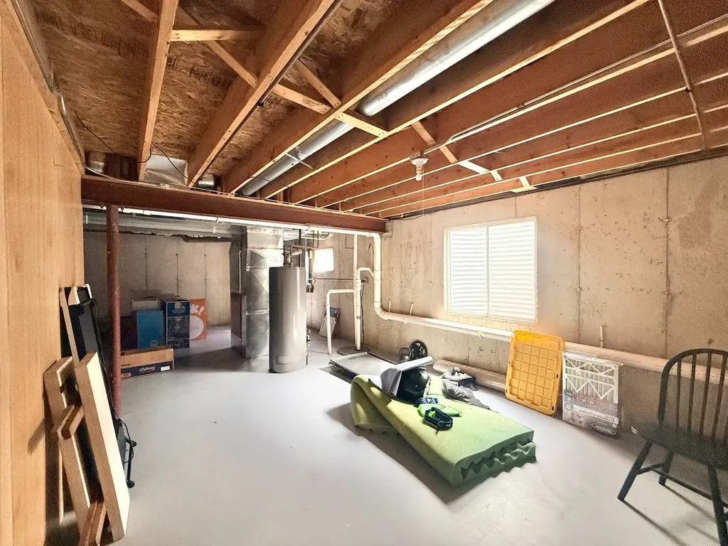 2052 Gardner Circle E Aurora IL 60503
