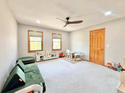 2052 Gardner Circle E Aurora IL 60503
