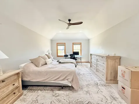2052 Gardner Circle E Aurora IL 60503