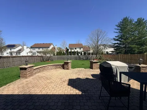 2052 Gardner Circle E Aurora IL 60503