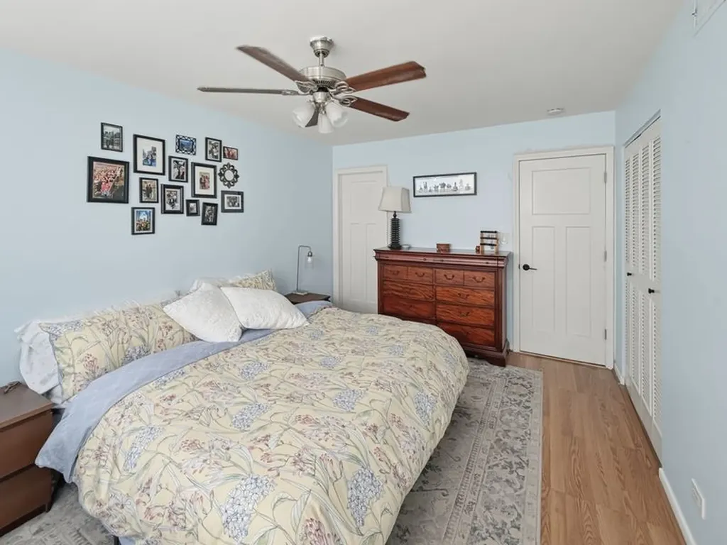 1612 West Farwell Avenue Chicago IL 60626