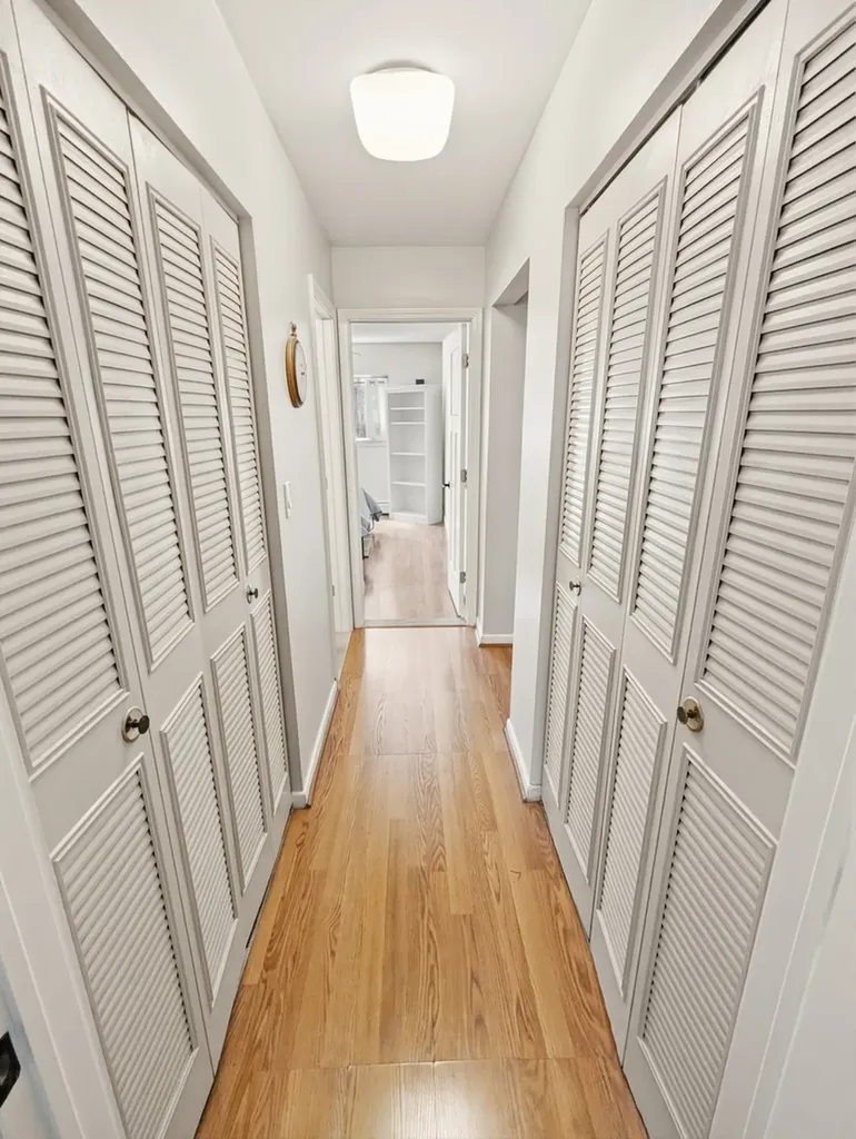 1612 West Farwell Avenue Chicago IL 60626
