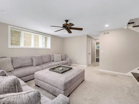 31 North Forrest Avenue Arlington Heights IL 60004