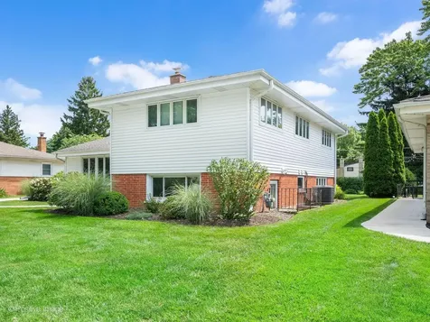 31 North Forrest Avenue Arlington Heights IL 60004