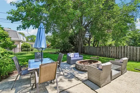 815 South Salem Avenue Arlington Heights IL 60005