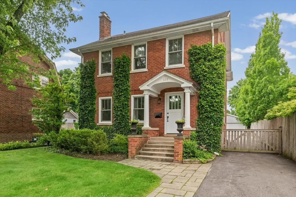 198 Wildwood Road Lake Forest IL 60045
