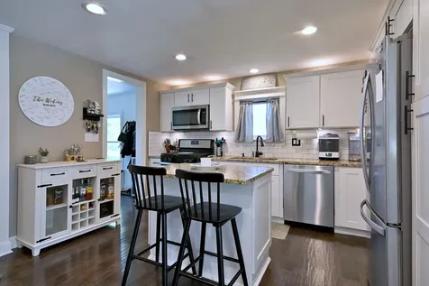116 South River Street Montgomery IL 60538