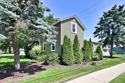 116 South River Street Montgomery IL 60538