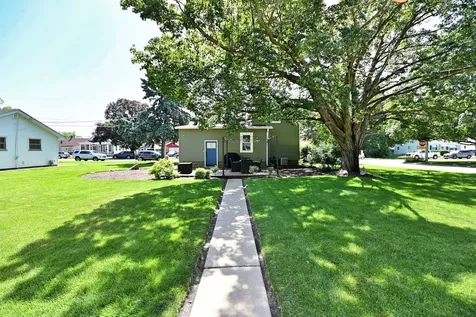 116 South River Street Montgomery IL 60538