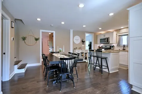 116 South River Street Montgomery IL 60538
