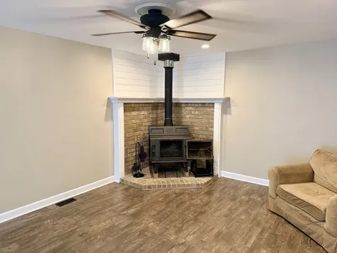 11820 South Avers Avenue Alsip IL 60803