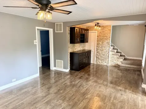 11820 South Avers Avenue Alsip IL 60803