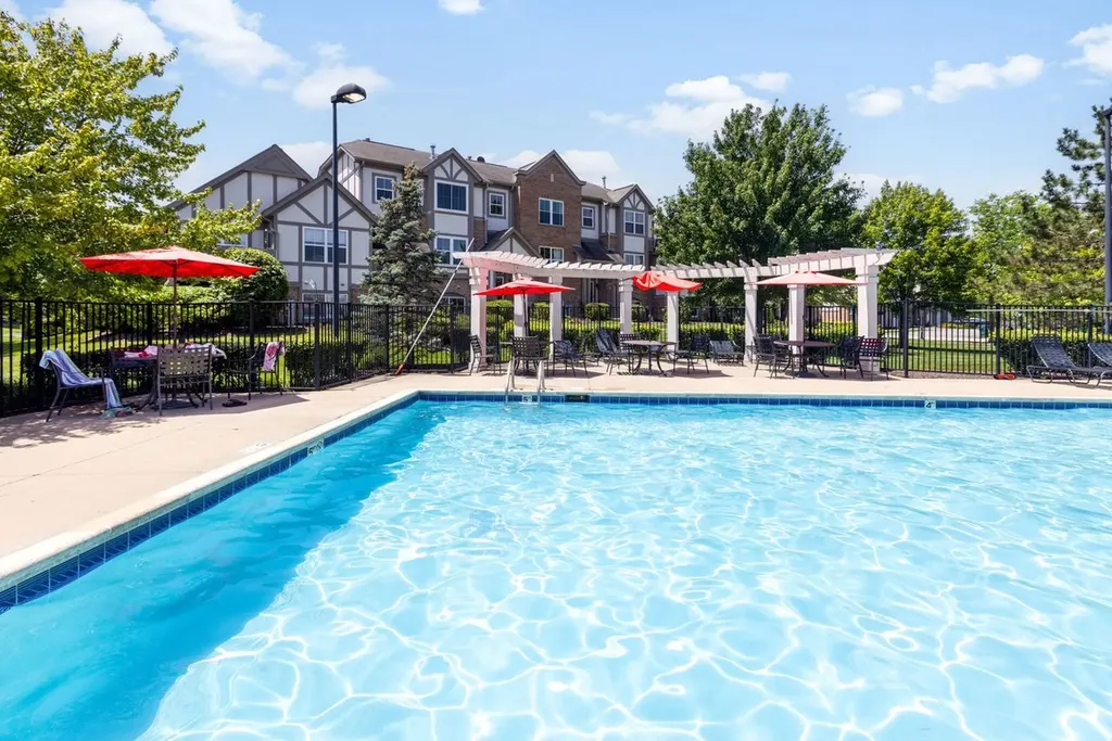 742 June Terrace Lake Zurich IL 60047