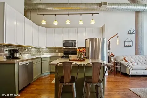 1934 North Washtenaw Avenue Chicago IL 60647