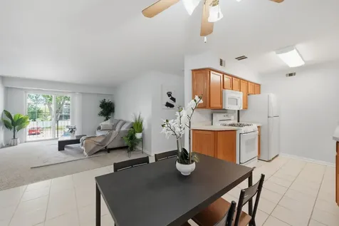1621 North Windsor Drive Arlington Heights IL 60004