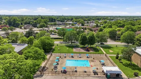 1621 North Windsor Drive Arlington Heights IL 60004