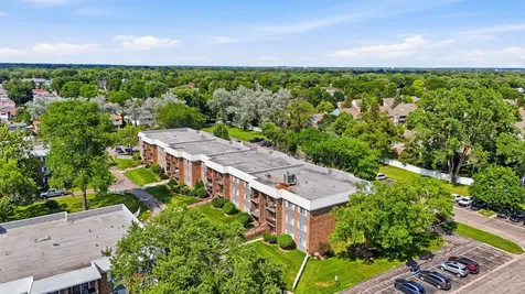 1621 North Windsor Drive Arlington Heights IL 60004