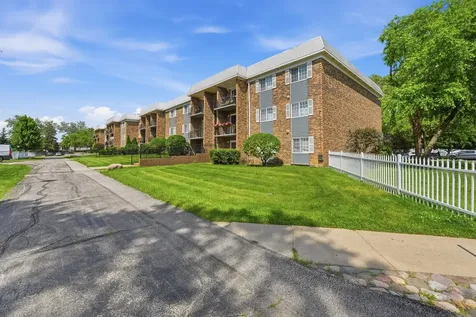 1621 North Windsor Drive Arlington Heights IL 60004