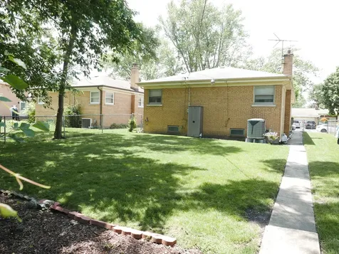 8211 Lawndale Avenue Skokie IL 60076