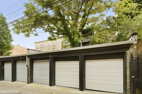 6225 North Kenmore Avenue Chicago IL 60660