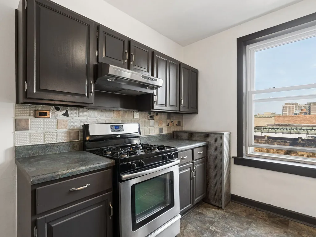 1044 West Balmoral Avenue Chicago IL 60640