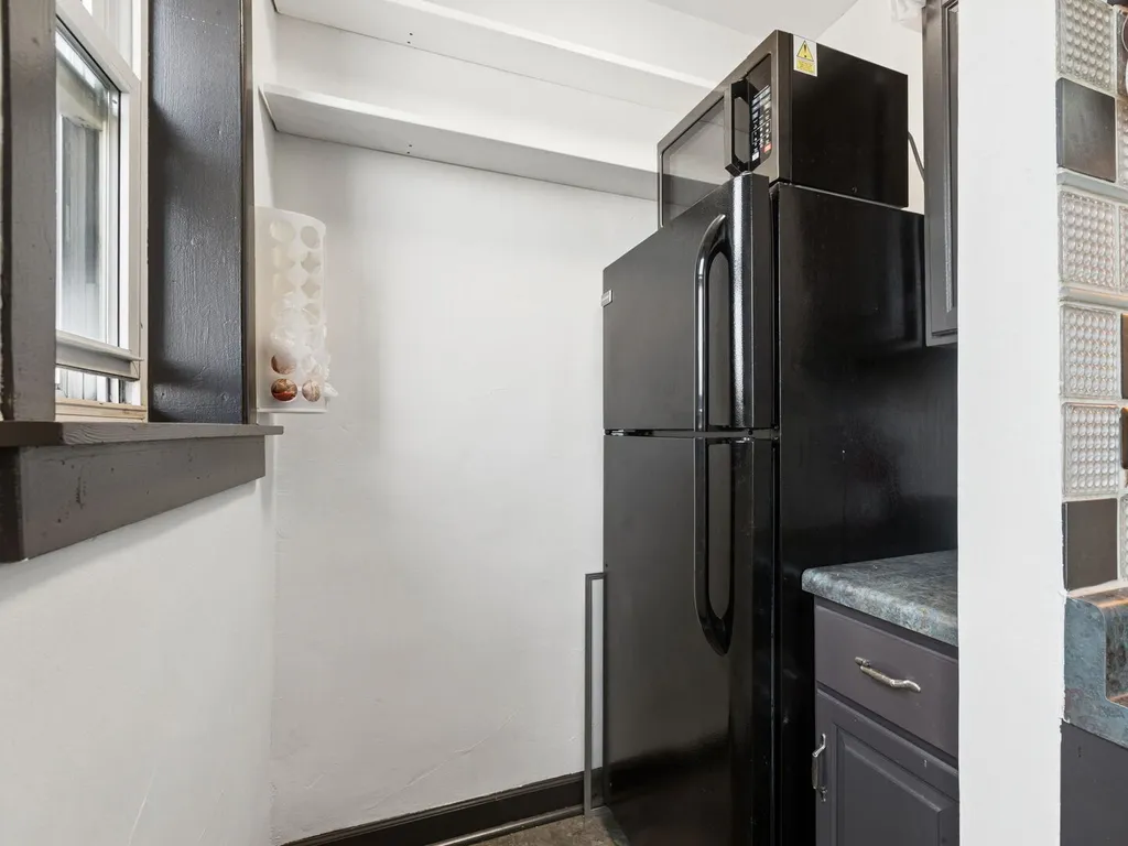 1044 West Balmoral Avenue Chicago IL 60640