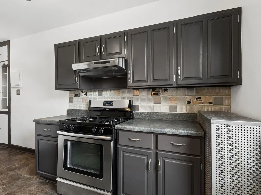 1044 West Balmoral Avenue Chicago IL 60640