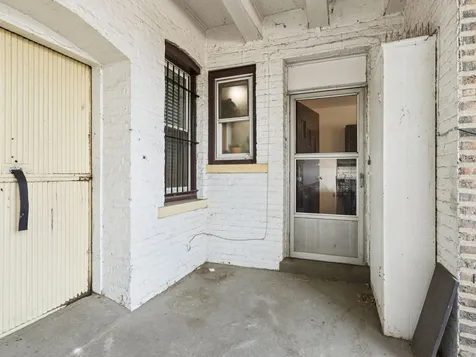 1044 West Balmoral Avenue Chicago IL 60640
