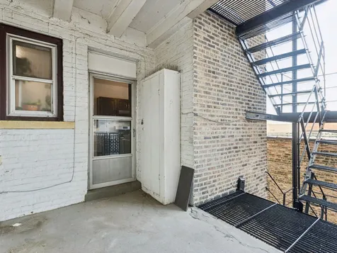 1044 West Balmoral Avenue Chicago IL 60640