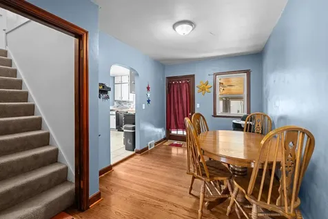 802 27TH Avenue Moline IL 61265