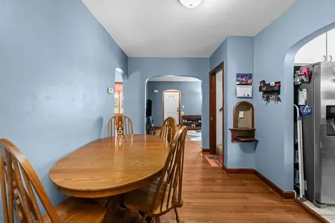 802 27TH Avenue Moline IL 61265