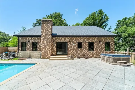 19W676 99TH Street Lemont IL 60439