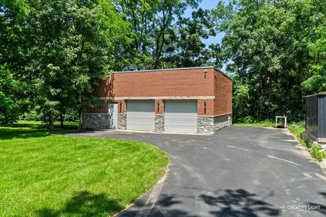 19W676 99TH Street Lemont IL 60439
