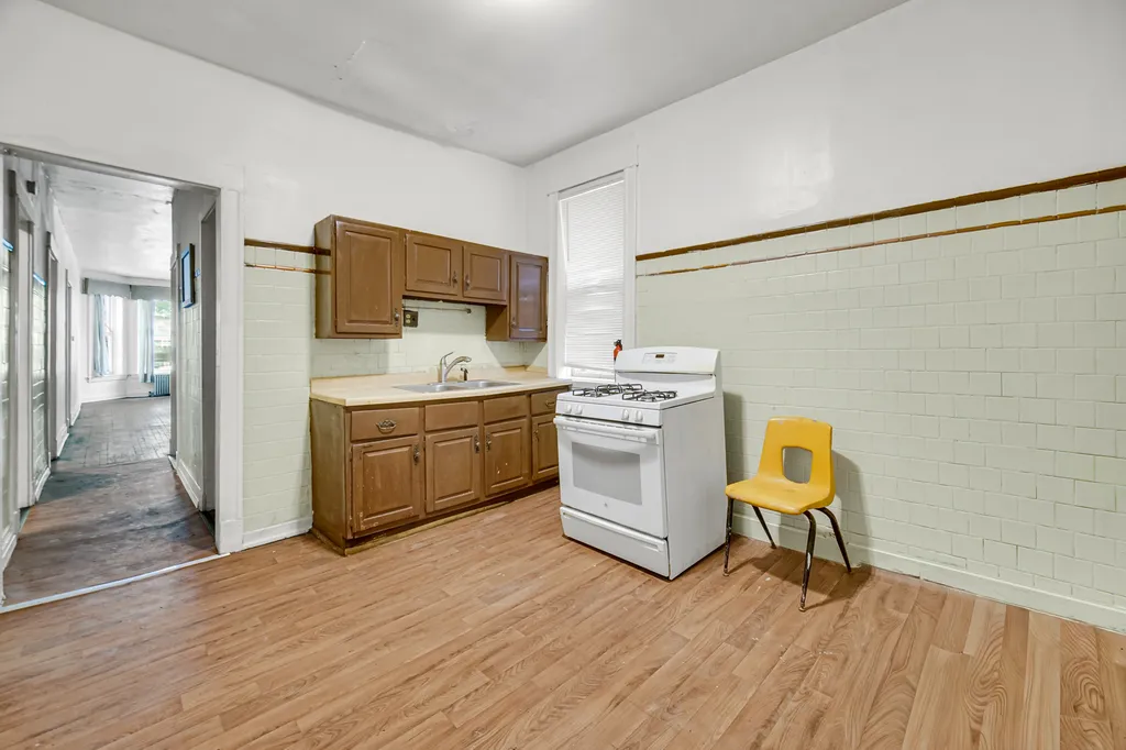 4019 West Arthington Street Chicago IL 60612