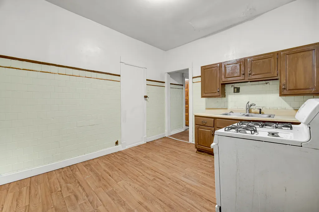 4019 West Arthington Street Chicago IL 60612