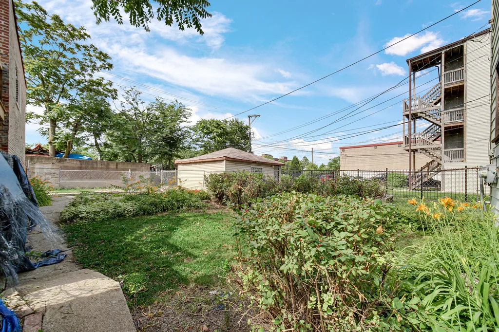 4019 West Arthington Street Chicago IL 60612