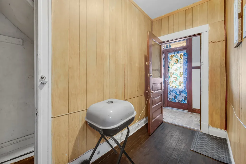 4019 West Arthington Street Chicago IL 60612