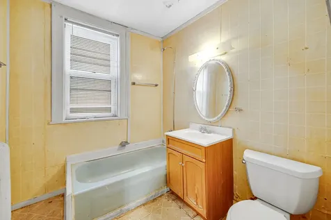 4019 West Arthington Street Chicago IL 60612